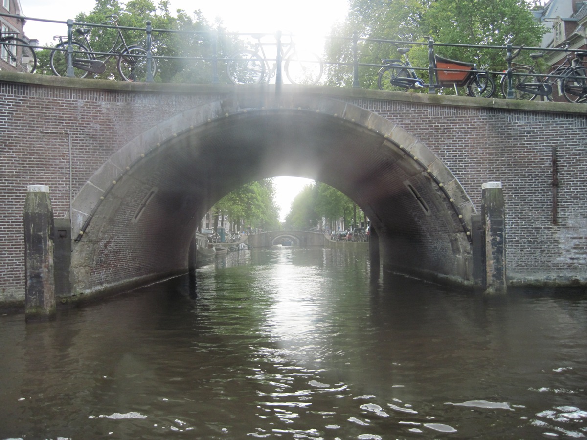 50- Amsterdam-Uno dei ponti visto dal battello